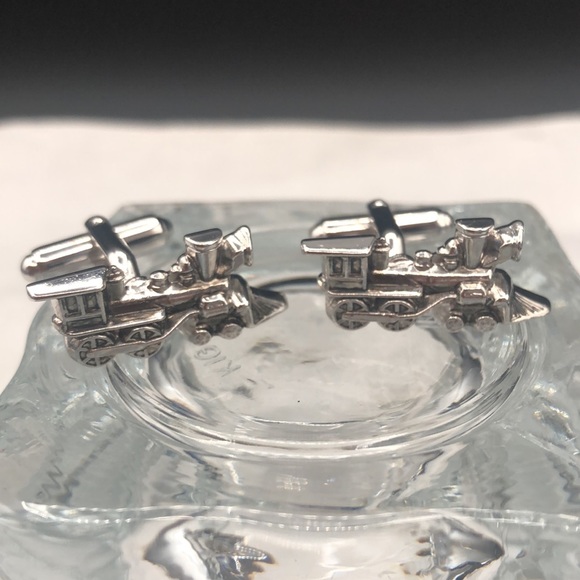 Vintage LNC Signed Anson Silver tone Train Tie Clip and and Cuff Link Set - Picture 4 of 7